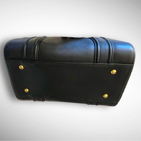 MCM 🪢 VTG, Medium Black Boston Bag - Picture 7 of 11